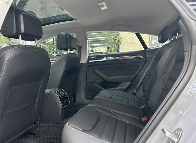 
								Volkswagen Passat CC, 2024 full									