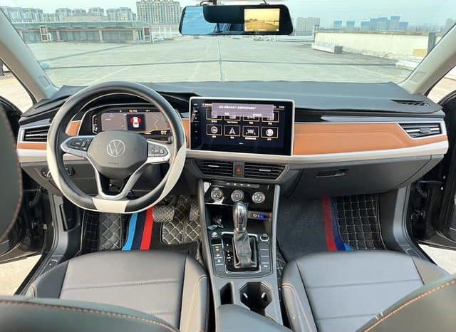 
								Volkswagen Bora, 2023 full									