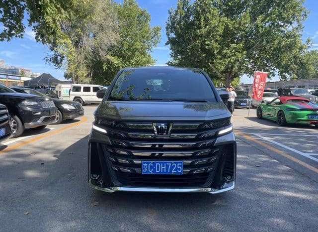 
								Toyota Vellfire, 2023 full									