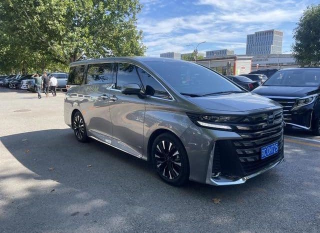 
								Toyota Vellfire, 2023 full									