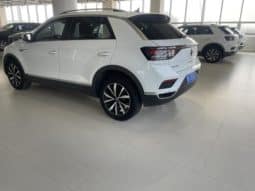 
										Volkswagen T-Roc, 2023 full									
