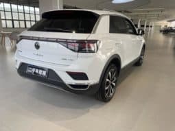 
										Volkswagen T-Roc, 2023 full									