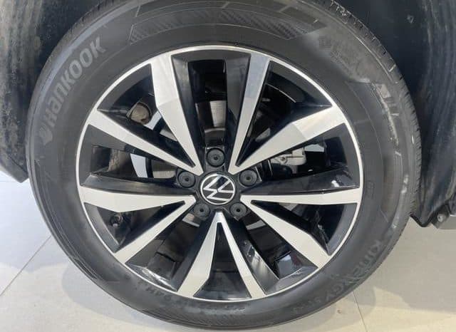 
								Volkswagen T-Roc, 2023 full									