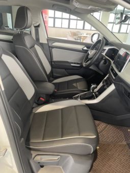 
										Volkswagen T-Roc, 2023 full									