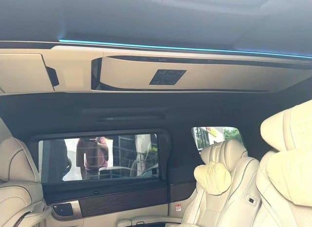 
								Toyota Vellfire (II), 2024 full									