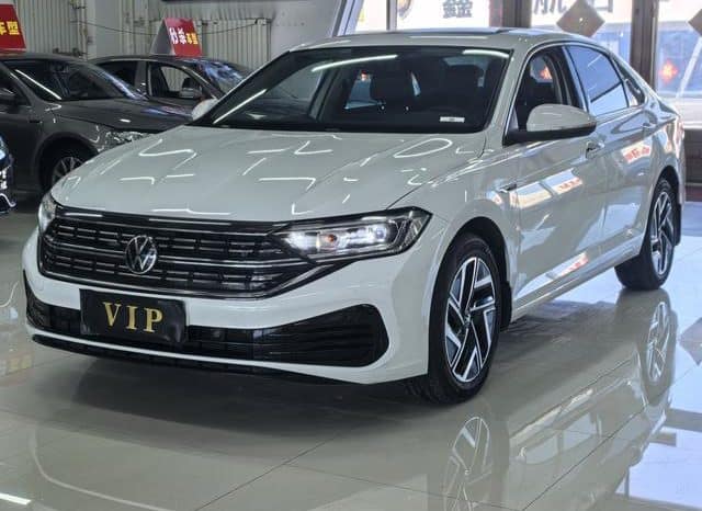 67d415e14a4d0 Volkswagen Jetta, 2023