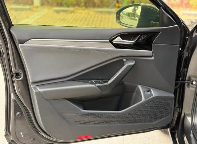 
								Volkswagen Jetta, 2021 full									