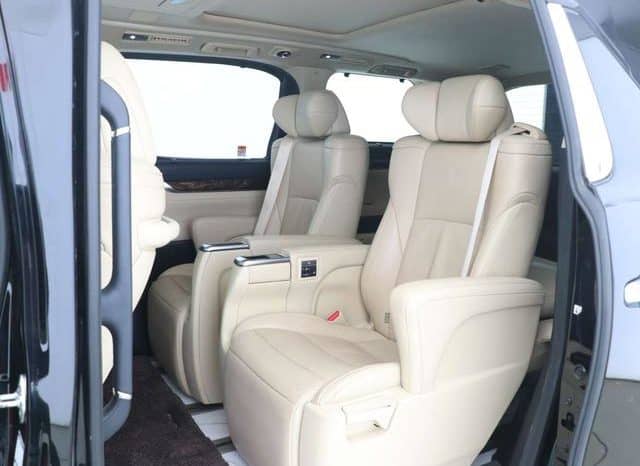 
								Toyota Vellfire (II), 2023 full									