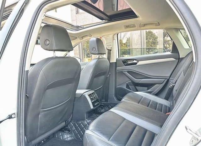 
								Volkswagen Jetta, 2020 full									