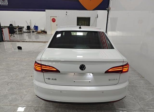 
								Volkswagen Bora, 2022 full									