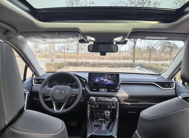 
								Toyota RAV4 (IV), 2024 full									