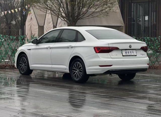 
								Volkswagen Jetta, 2023 full									