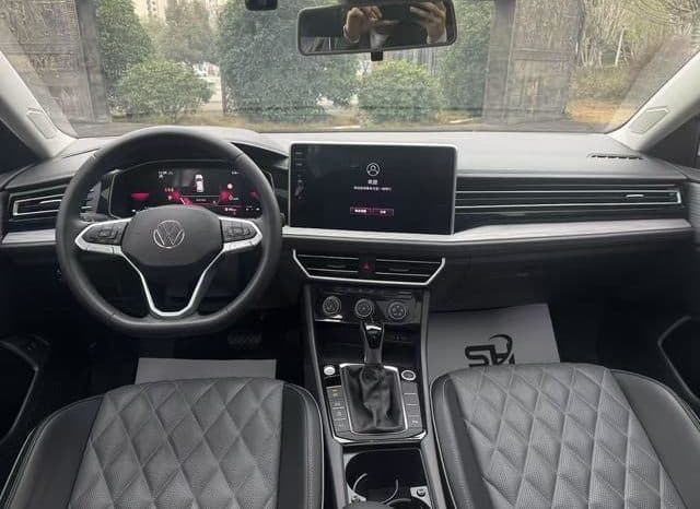 
								Volkswagen Jetta, 2023 full									