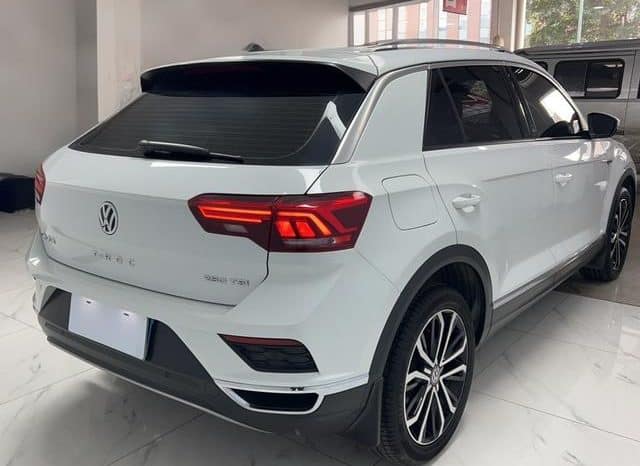 
								Volkswagen T-Roc, 2020 full									