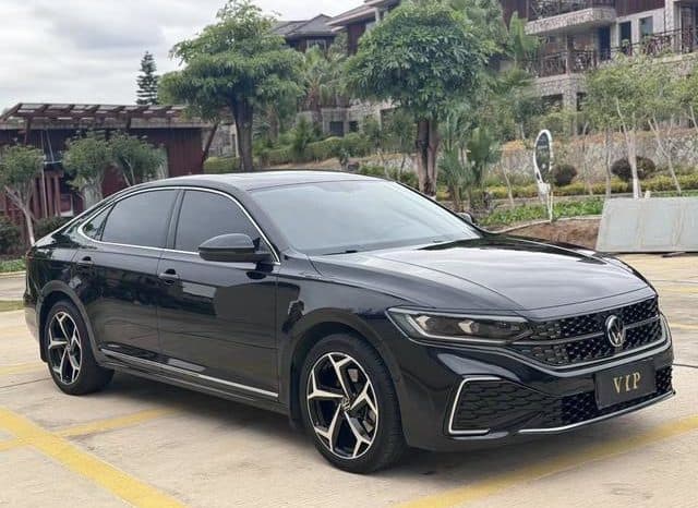 
								Volkswagen Passat, 2023 full									