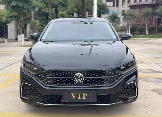 
								Volkswagen Passat, 2023 full									