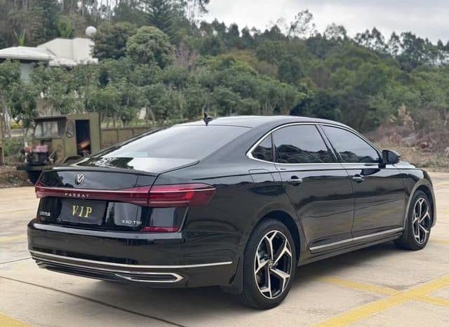 
								Volkswagen Passat, 2023 full									