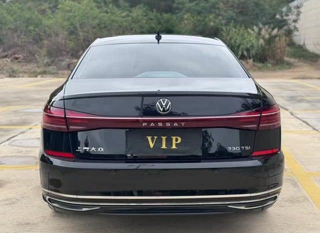 
								Volkswagen Passat, 2023 full									