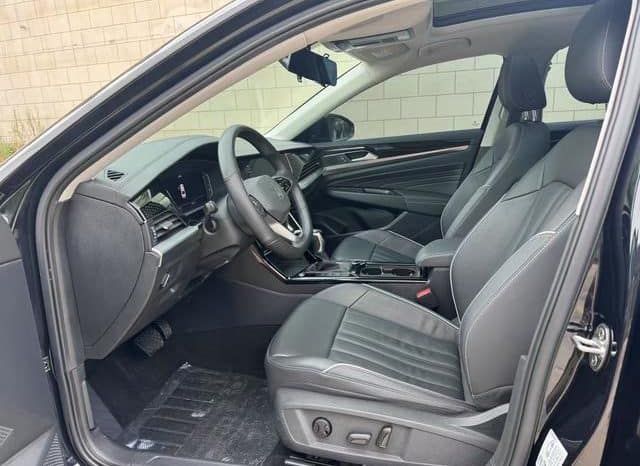 
								Volkswagen Passat, 2023 full									