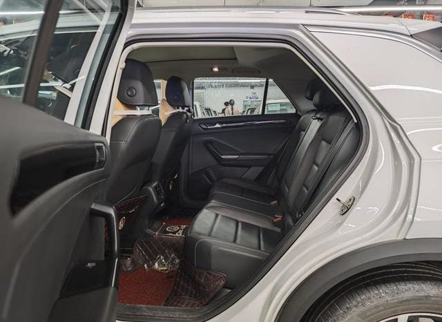 
								Volkswagen T-Roc, 2021 full									