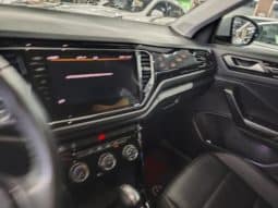 
										Volkswagen T-Roc, 2021 full									