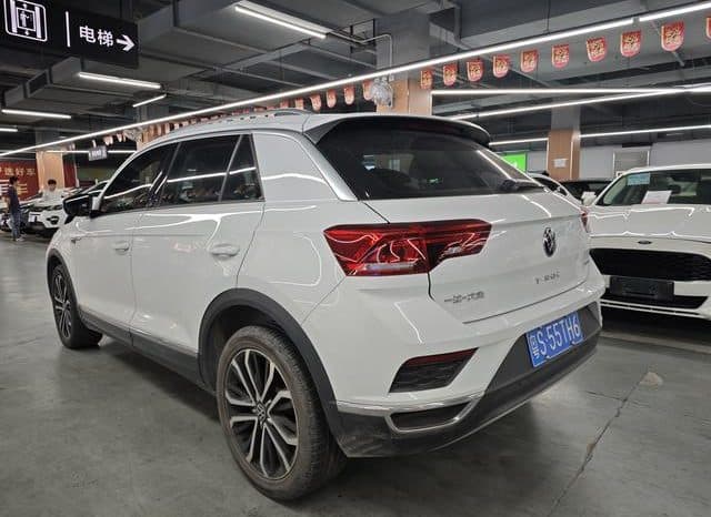 
								Volkswagen T-Roc, 2021 full									