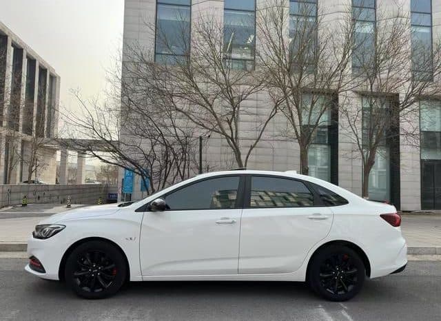 
								Chevrolet Cruze, 2020 full									