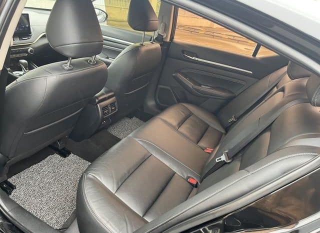 
								Nissan Altima (VI), 2021 full									