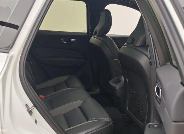 
								Volvo XC60, 2021 full									