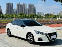 
										Nissan Altima (VI), 2022 full									