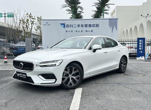 67d7fd12afb73 Volvo S60, 2024