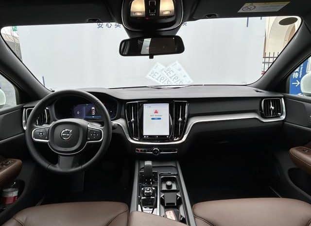 
								Volvo S60, 2024 full									