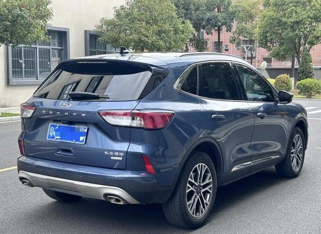 
								Ford Escape (IV), 2022 full									