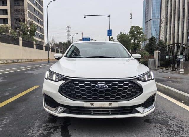 
								Ford Focus (IV), 2021 full									