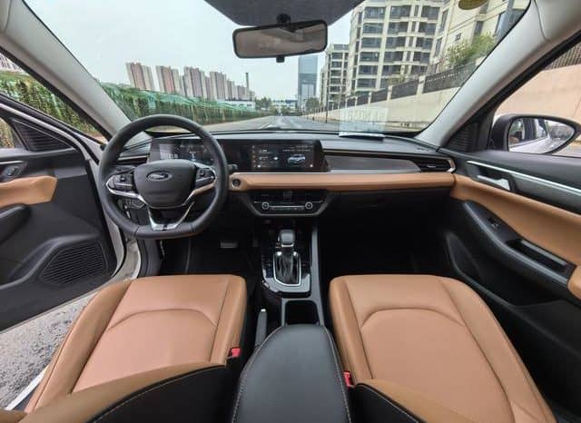 
								Ford Focus (IV), 2021 full									