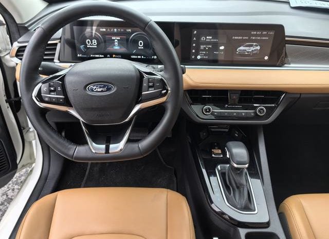 
								Ford Focus (IV), 2021 full									