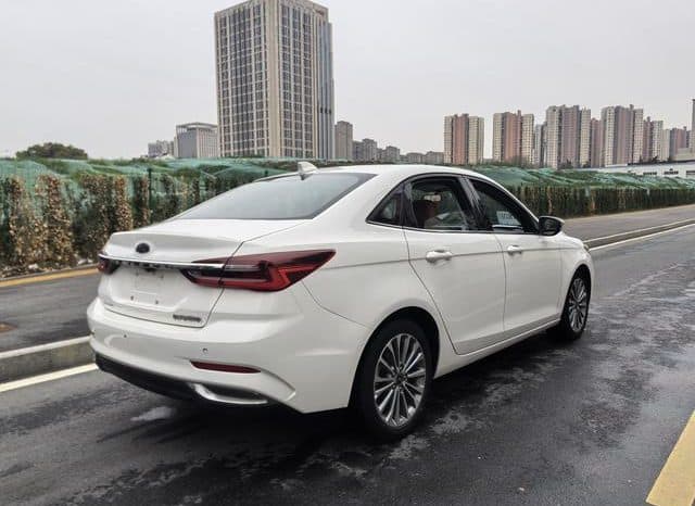 
								Ford Focus (IV), 2021 full									