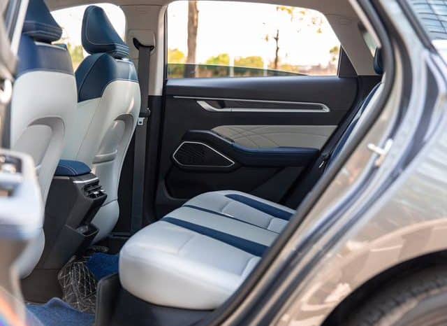 
								Geely Emgrand, 2023 full									