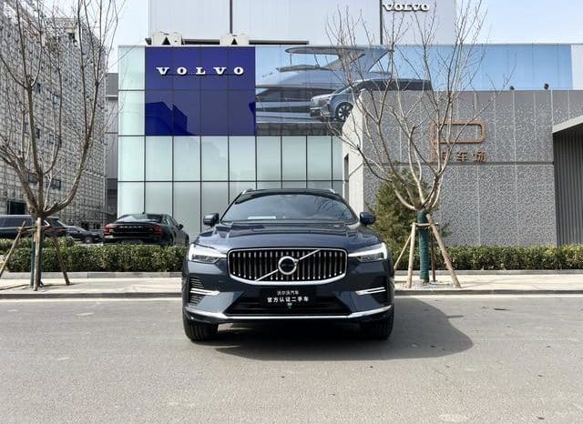
								Volvo XC60, 2025 full									