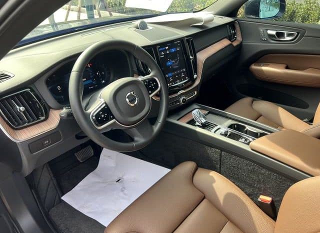 
								Volvo XC60, 2025 full									