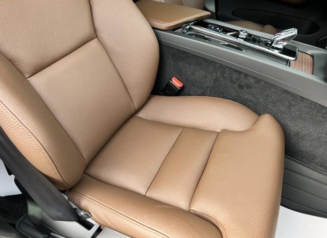 
								Volvo XC60, 2025 full									