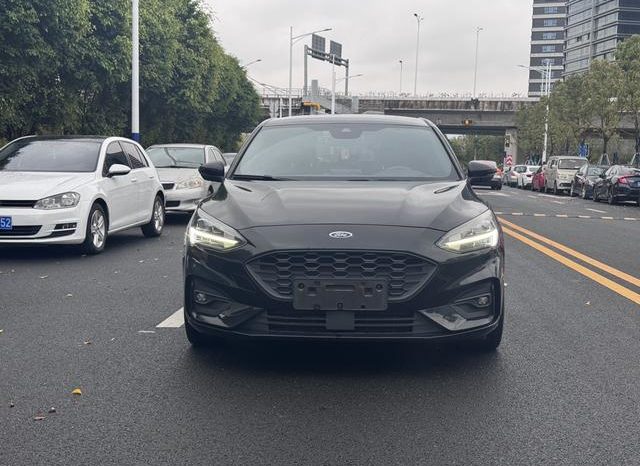 
								Ford Focus, 2020 full									