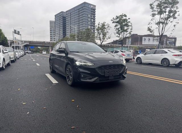 
								Ford Focus, 2020 full									