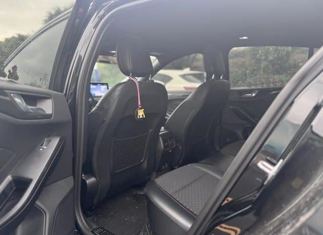 
								Ford Focus, 2020 full									