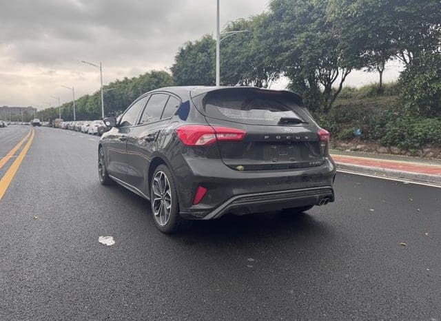 
								Ford Focus, 2020 full									