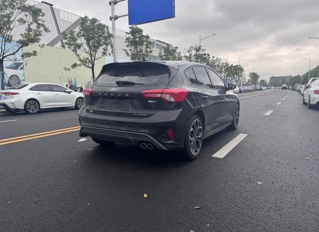 
								Ford Focus, 2020 full									