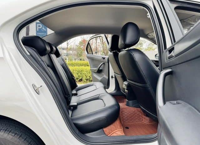 
								Volkswagen Polo (V), 2022 full									