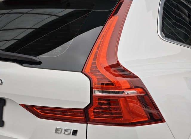 
								Volvo XC60, 2023 full									