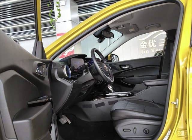 
								Chevrolet Trax, 2023 full									
