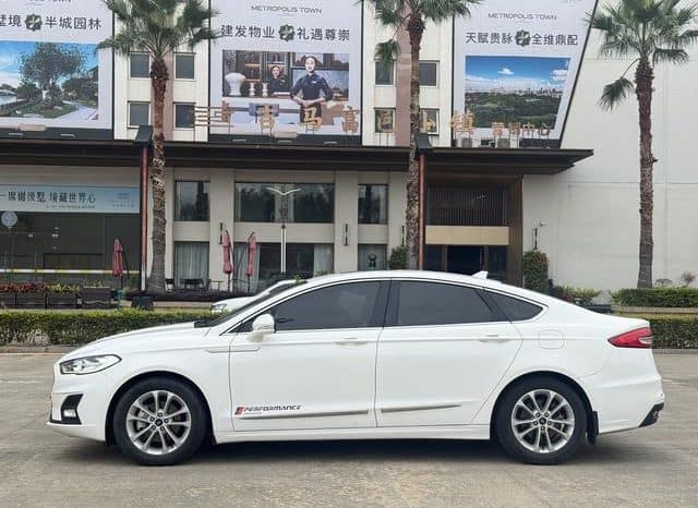 
								Ford Mondeo (V), 2021 full									